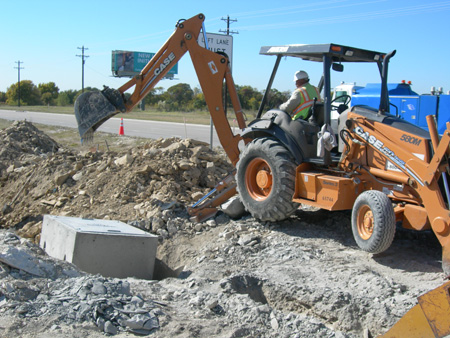 Backhoe 10-30-08 SH121